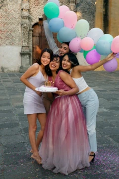 Birthday Gilrs with ballon